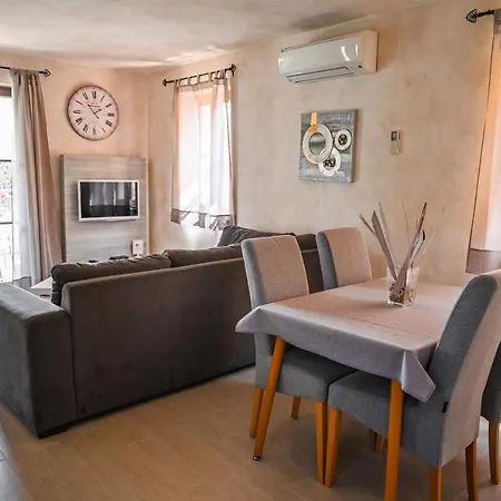 Apartment Teo *